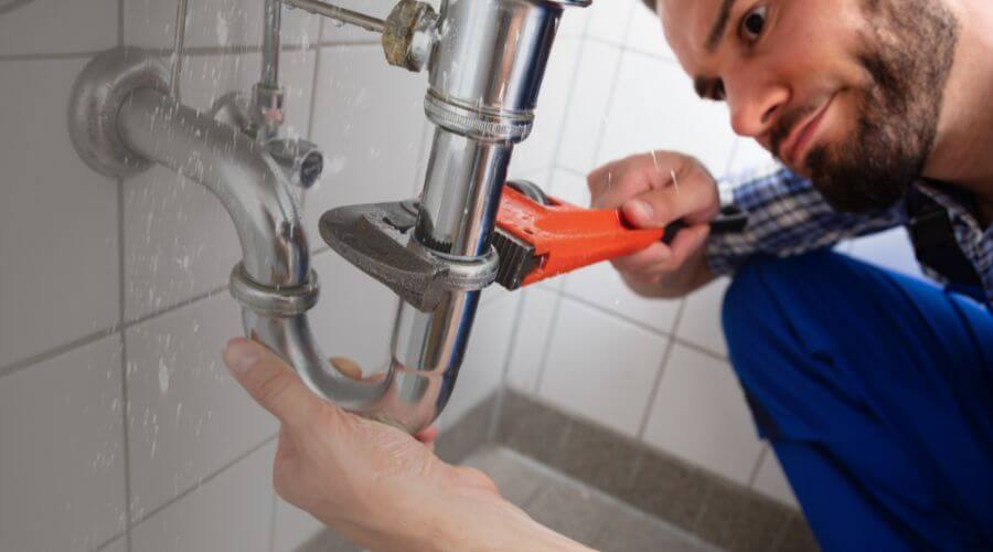 Local annual plumbing maintenance in La Jolla, CA